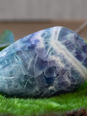 Fluorite Palm Stone Tumble